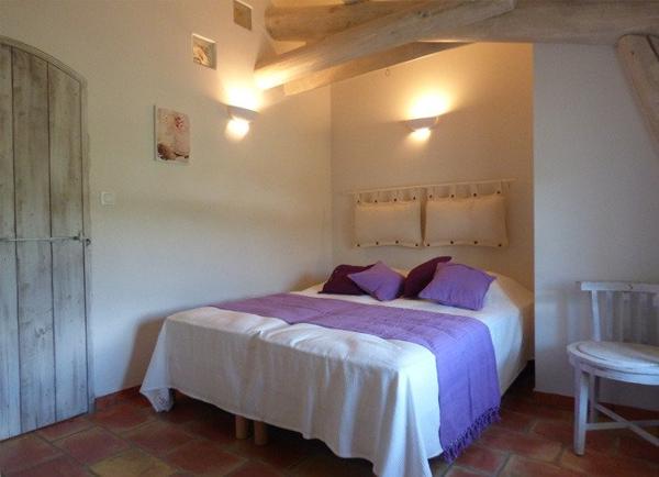 Magnifique propriété de 20 hectares dans la campagne provençale