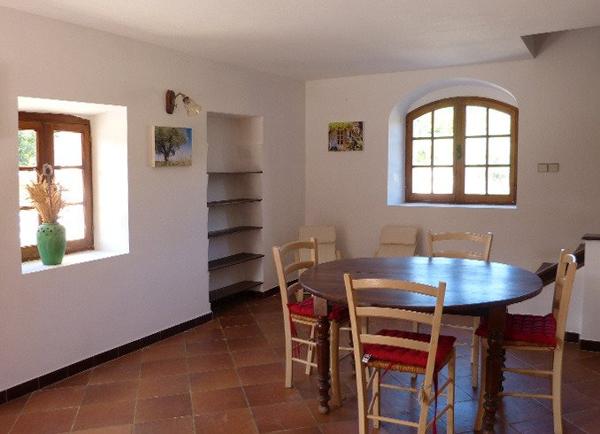 Magnifique propriété de 20 hectares dans la campagne provençale