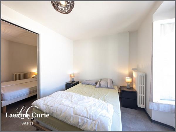 Immeuble entier 383m²