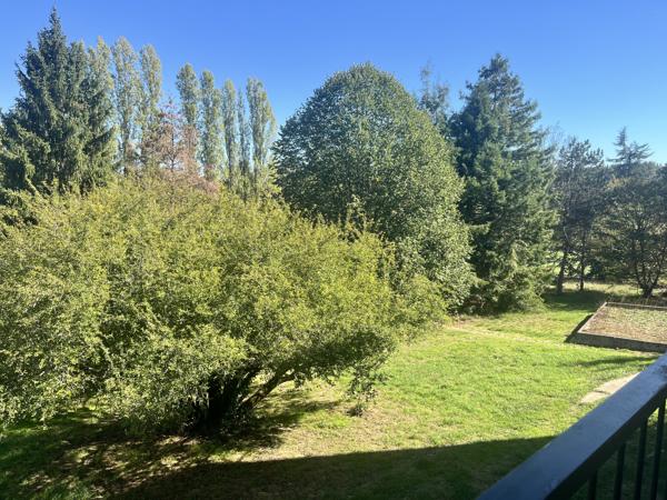 Appartement
         3 pièces
        - 78 m² 200 000 €*