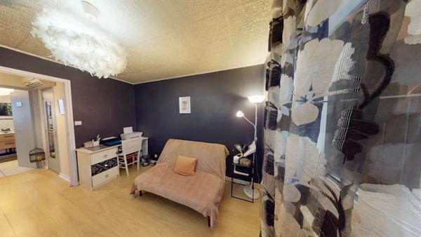 Maison 3 chambres avec extérieur et garage !