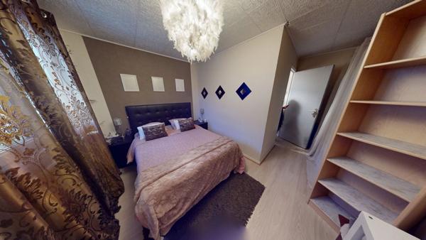 Maison 3 chambres avec extérieur et garage !