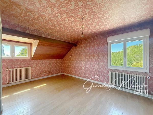 DANS LE CENTRE D'ARBOIS, DECOUVREZ CETTE MAISON ...