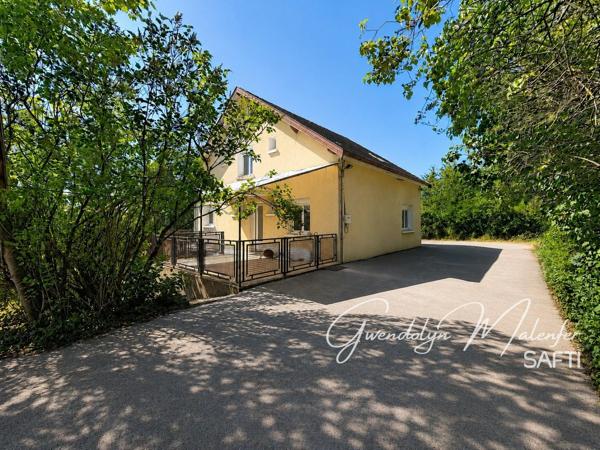 DANS LE CENTRE D'ARBOIS, DECOUVREZ CETTE MAISON ...