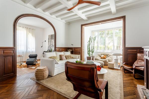 GRADIGNAN - Belle propriété de 231 m² aux belles prestations anciennes conservées