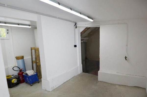 Vente Murs Local Commercial(Libre) - Potentiel Mixte Habitation/Commerce - Brionne (27800). Prix HAI : 120 990