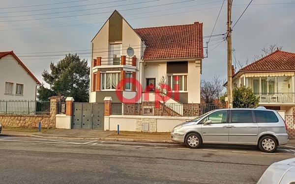 Maison à vendre    5 pièces •  Montluçon