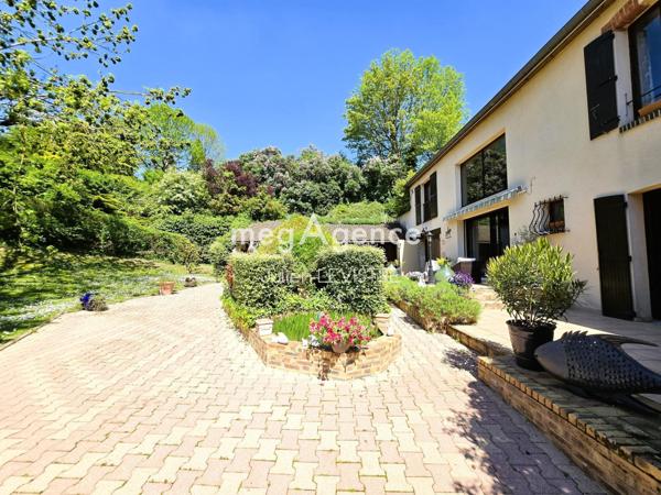 Maison à GALLARDON, 28320 - 6 pièces 180m²