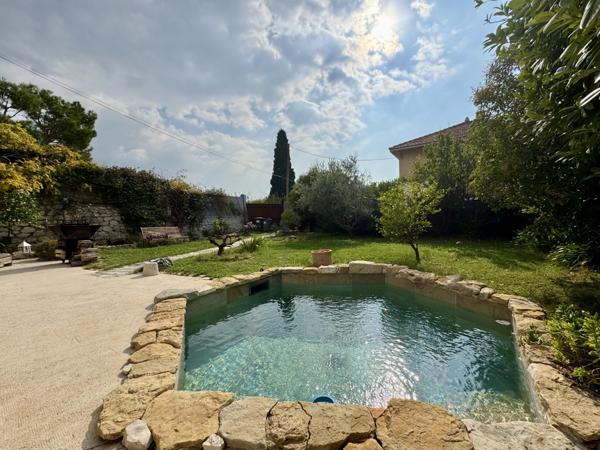 Plan-de-Cuques (13380) Maison coup de coeur de 114 m2 à Plan-de-Cuques.