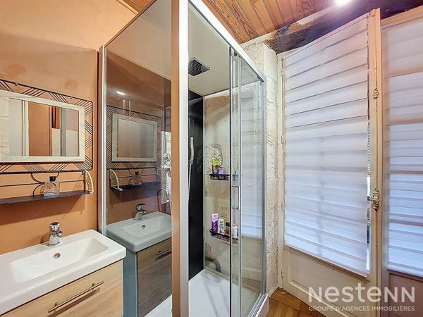 A Vendre Maison en pierre rénovée de 98 m² avec véranda et jardin non attenant à Roquepine