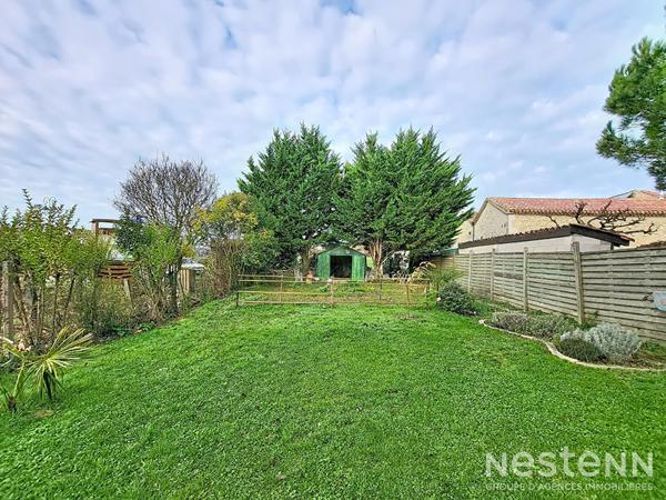 A Vendre Maison en pierre rénovée de 98 m² avec véranda et jardin non attenant à Roquepine
