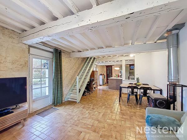 A Vendre Maison en pierre rénovée de 98 m² avec véranda et jardin non attenant à Roquepine