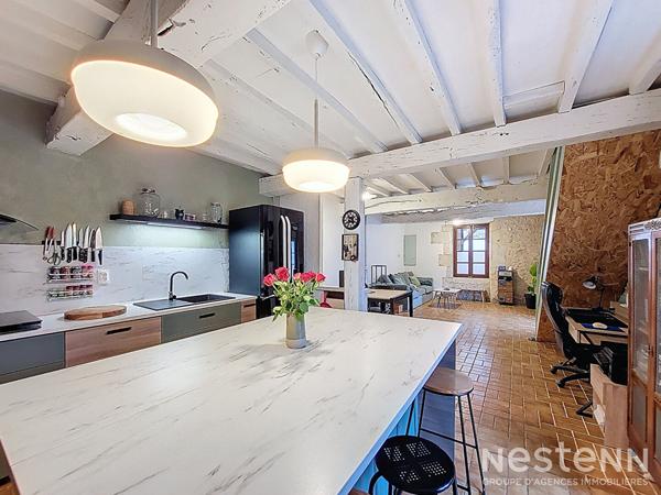 A Vendre Maison en pierre rénovée de 98 m² avec véranda et jardin non attenant à Roquepine