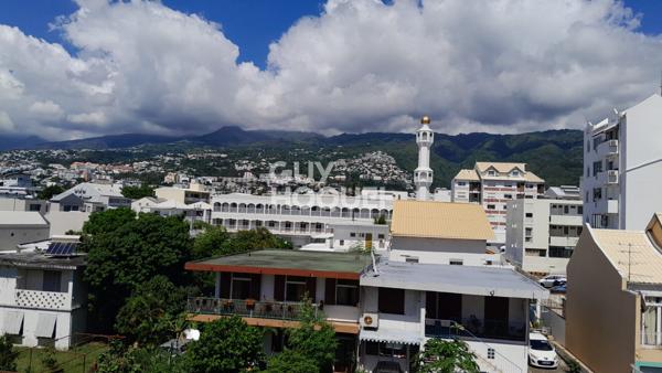 T4 A VENDRE SAINT DENIS RUE DU GENERAL DE GAULLE Rénové