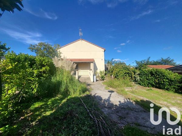 Maison 7 pièces de 180 m² à Saint-Martin-de-Valgalgues (30520)