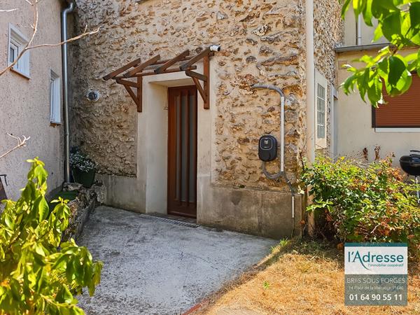 Maison de ville à louer à Briis Sous Forges 3 pièces 63.40 m2