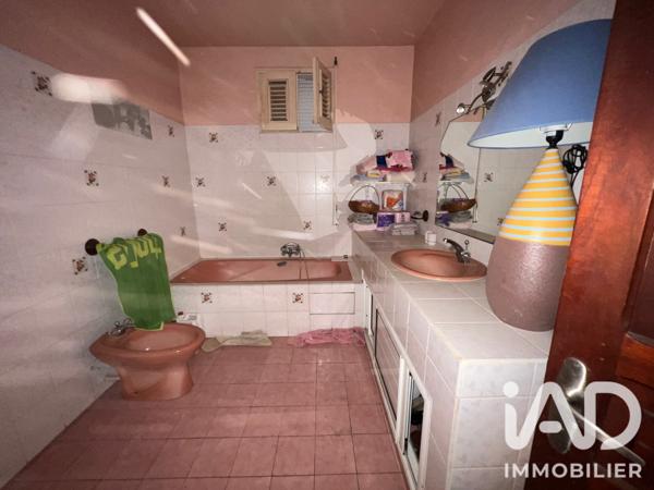 Maison à vendre 7 pièces 208 m² Baillif