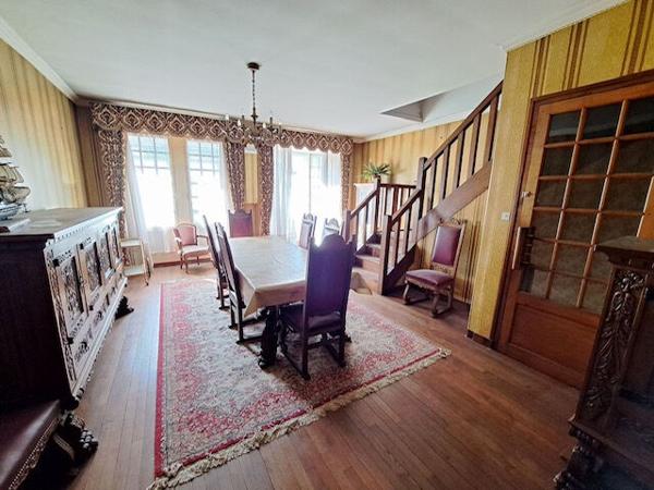 Concarneau maison hyper centre ville avec surface commerciale