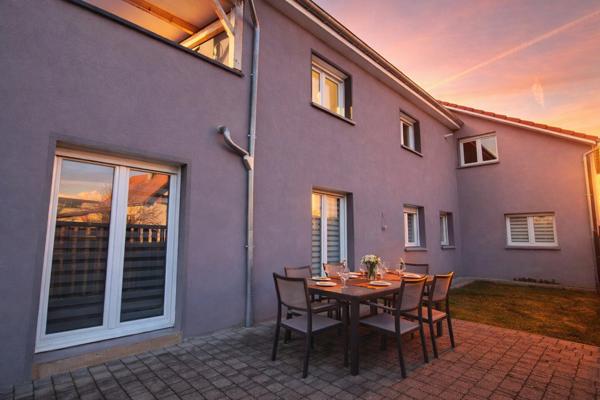 Superbe T6 en rez-de-jardin avec garage et terrasse