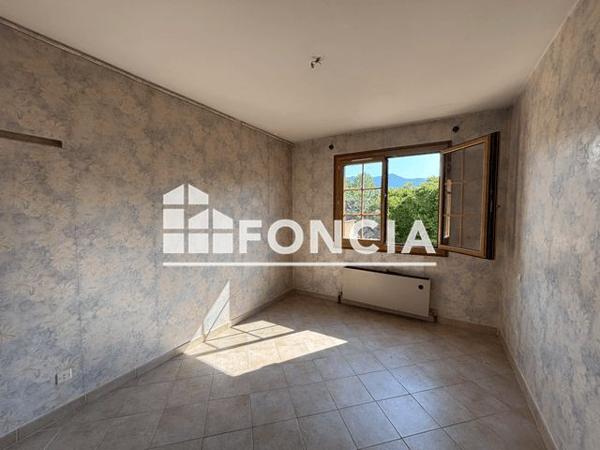 À vendre Maison 6 pièces 142 m² - Barrême 04330