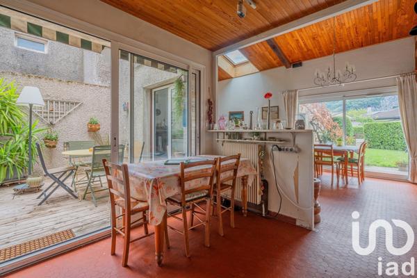 Maison 6 pièces de 105 m² à Sassenage (38360)