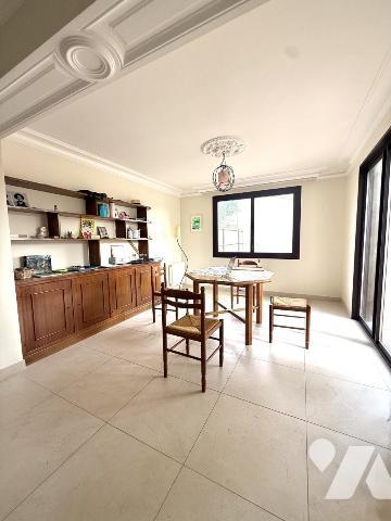 Maison avec terrain garage et annexe