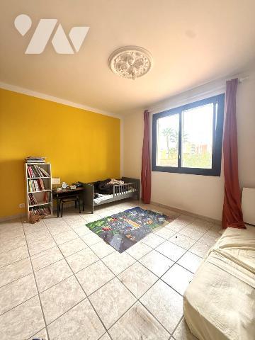 Maison avec terrain garage et annexe