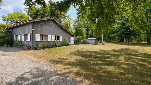 Propriété à vendre 215m² SAINT JEAN D'ILLAC (33)