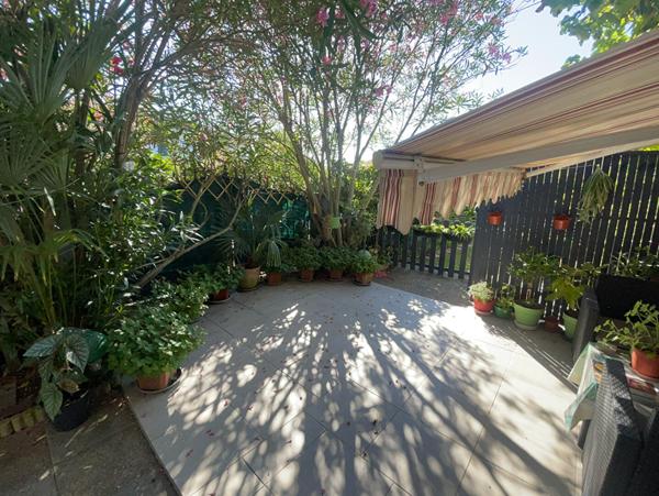 Maison Type Toit Gascon Grenade sur l'Adour, Jardin, Véranda, 4 chambres.