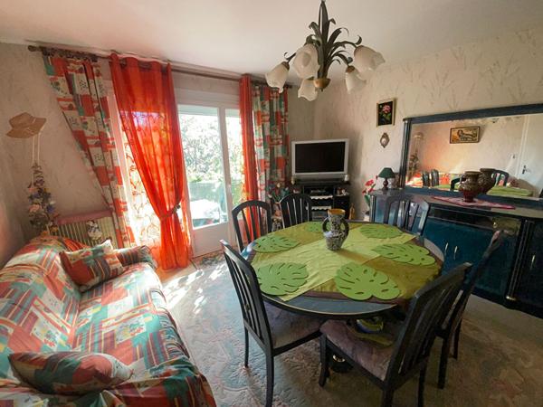 Maison Type Toit Gascon Grenade sur l'Adour, Jardin, Véranda, 4 chambres.