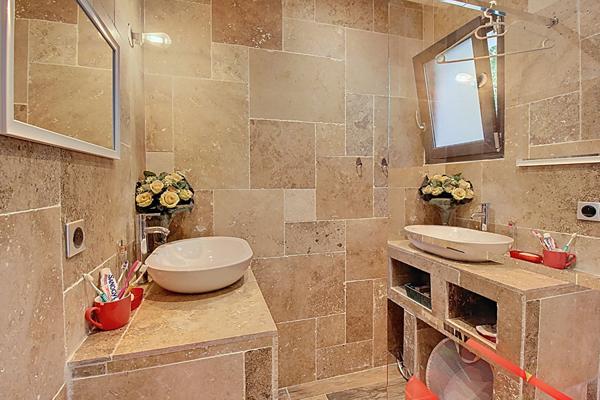 À VENDRE EN EXCLUSIVITÉ - VIAGER OCCUPÉ DRAGUIGNAN MAISON RÉCENTE AVEC T2 INDÉPENDANT