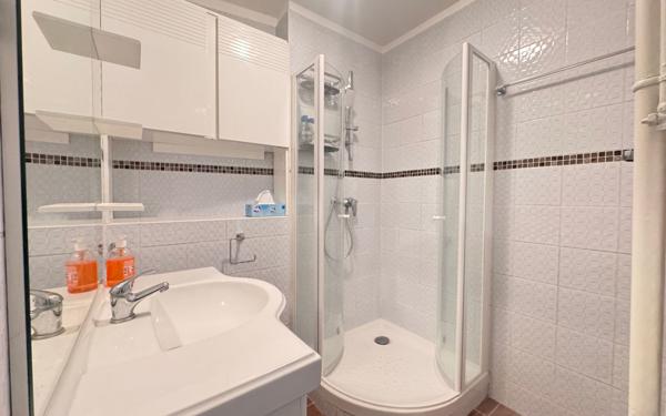 Appartement à vendre    3 pièces • 61,08 m2 Saint-Maurice