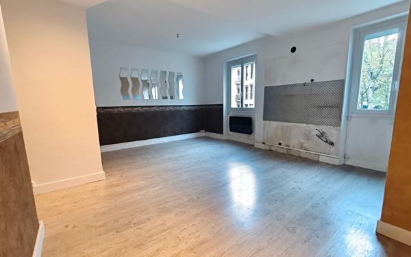 Appartement à vendre    4 pièces • 83 m2 Grenoble