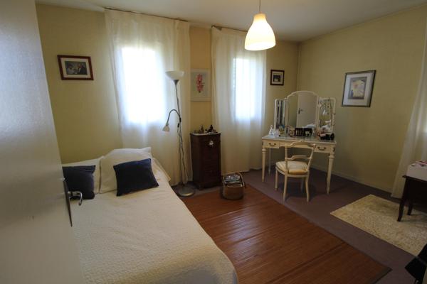 Maison
                                                                                                                                                                                                                                                                                                                        5 pièce(s)                                                                                                                                                                                                          3 chambre(s)                                                                                                                                                                                                          125  m²