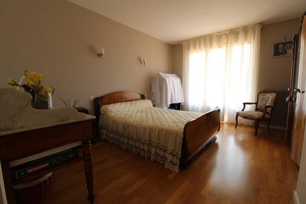 Maison
                                                                                                                                                                                                                                                                                                                        5 pièce(s)                                                                                                                                                                                                          3 chambre(s)                                                                                                                                                                                                          125  m²