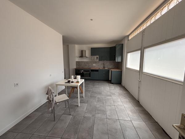 Maison 15 pièces - 300 m²