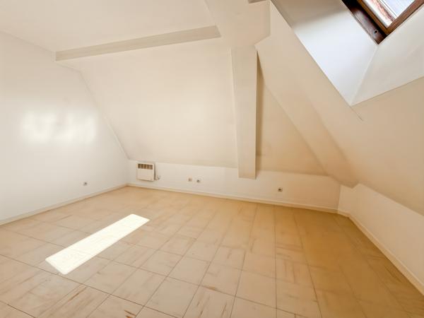 Corbeil-Essonnes (91100) A louer - Duplex Corbeil-Essonnes 685.34€