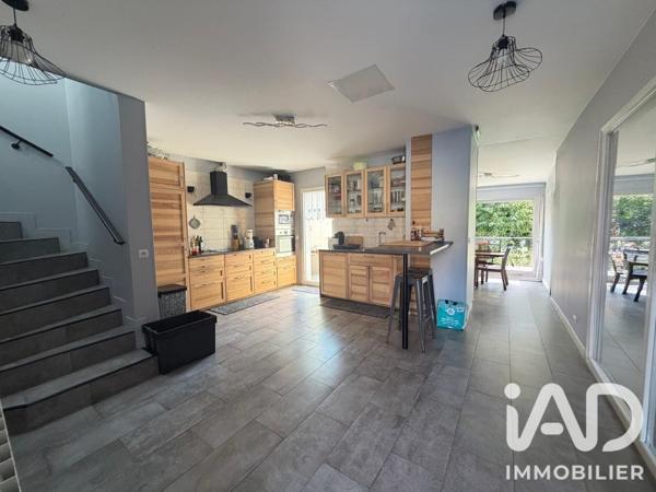 Maison à vendre 9 pièces 225 m² Villejuif