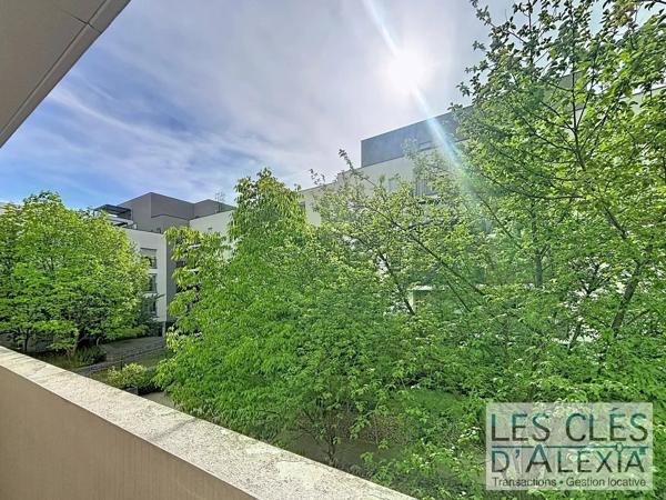 Appartement T3 - 64 m² avec balcon et garage