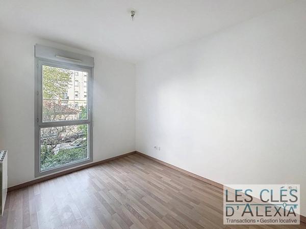 Appartement T3 - 64 m² avec balcon et garage