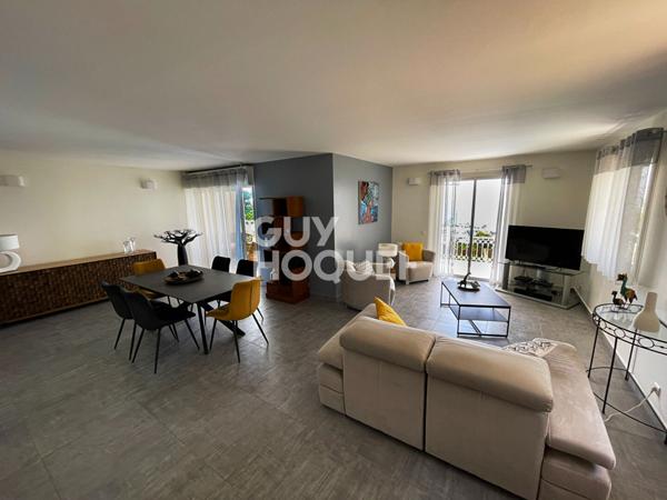 Maison ST DENIS - BELLEPIERRE - 5 pièce(s) 159 m2 sur 720m² de terrain- Vue mer panoramique