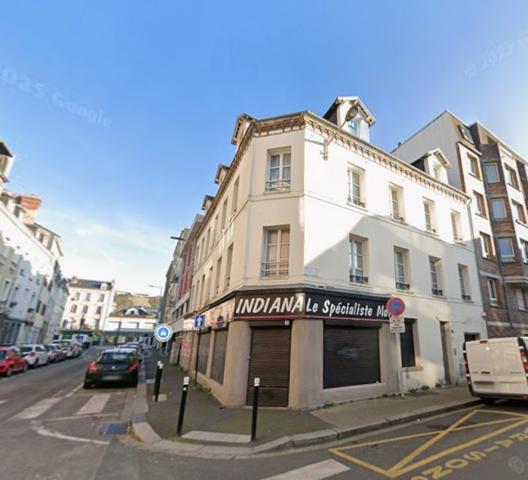 L'adresse vous propose ce spacieux 2 pièces