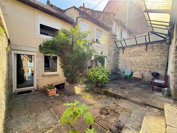 MAISON MONTAIGU - 7pc/4ch/1sdb/2wc - 173.27 m²