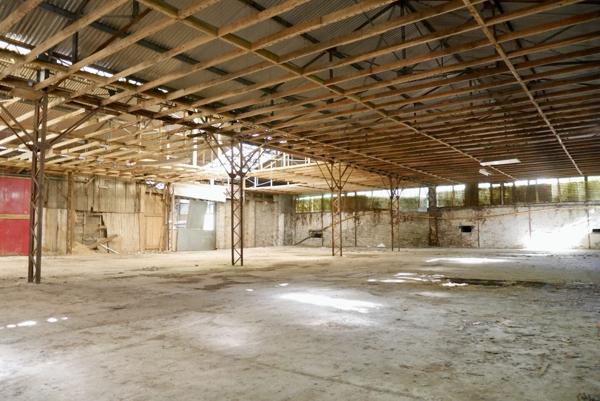 ENSEMBLE DE BATIMENTS