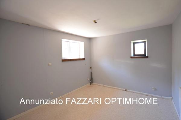 Proche de la Belgique et du Luxembourg, une maison d’habitation de 125 m² habitables (3 chambres) sur une parcelle de 688 m² !