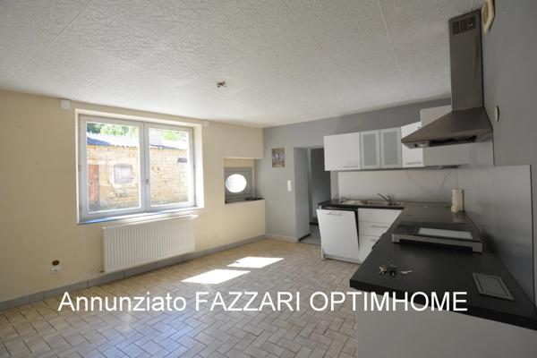 Proche de la Belgique et du Luxembourg, une maison d’habitation de 125 m² habitables (3 chambres) sur une parcelle de 688 m² !