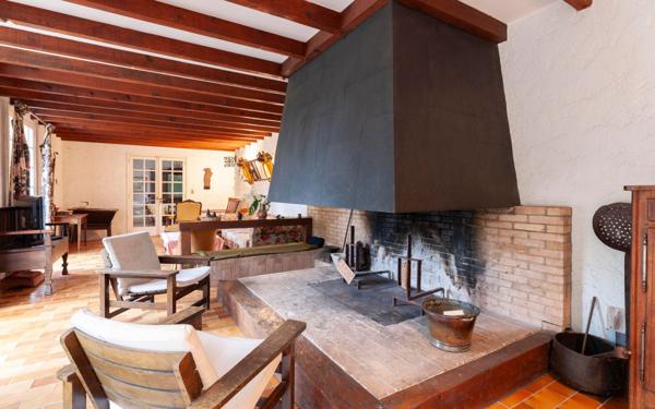 Maison à vendre    15 pièces •  Saint-Martin-d'Oney