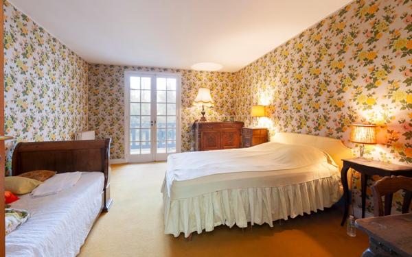 Maison à vendre    15 pièces •  Saint-Martin-d'Oney