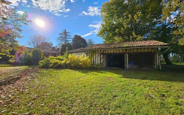 Maison à vendre    15 pièces •  Saint-Martin-d'Oney