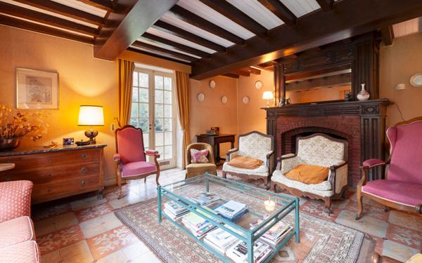 Maison à vendre    15 pièces •  Saint-Martin-d'Oney